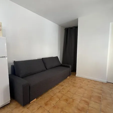 With Patio On The Seafront Apartment Port-la-Nouvelle